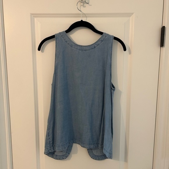 Gap Chambray Shirt with Open Back (Small) - Picture 2 of 5